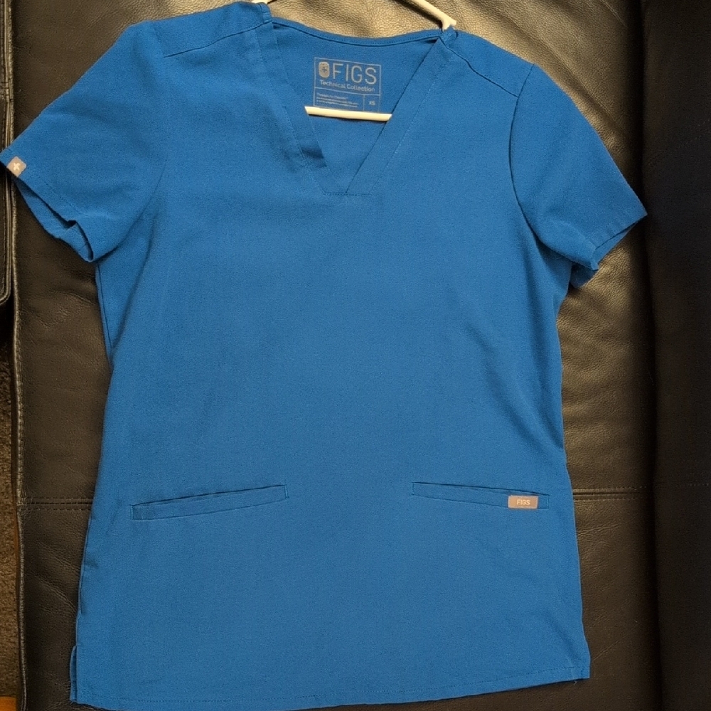 Figs Royal Blue Women's Three Pocket Scrub Top